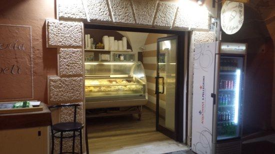 Gelateria Olepeti
