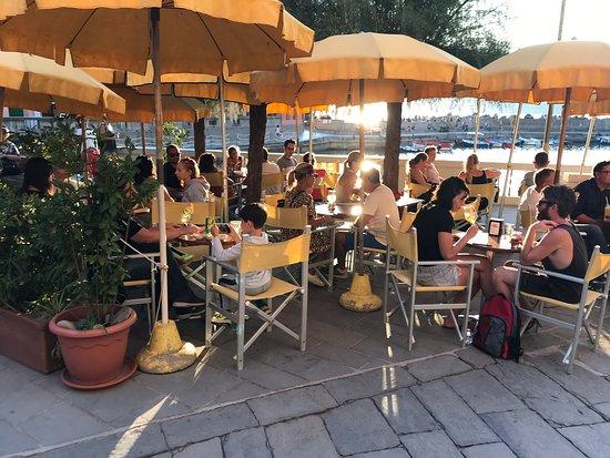 Ananasso Bar