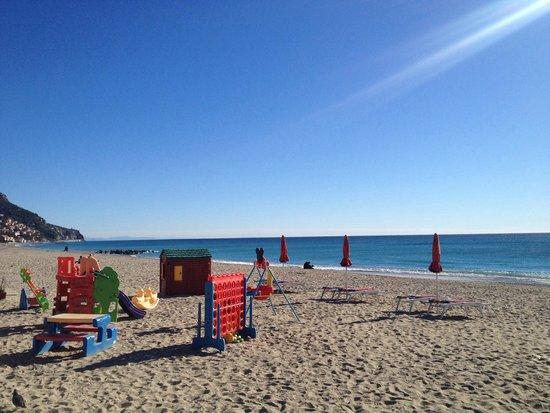 Bagni Elios Pietra Ligure