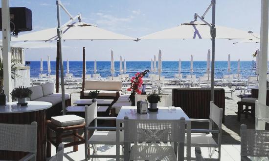 Babyla Beach & Bar