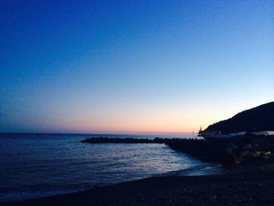 Maccaja lounge and sea